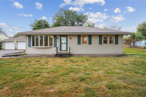 Homes For Sale - 4500 100th Street<br/> Urbandale, IA 50322