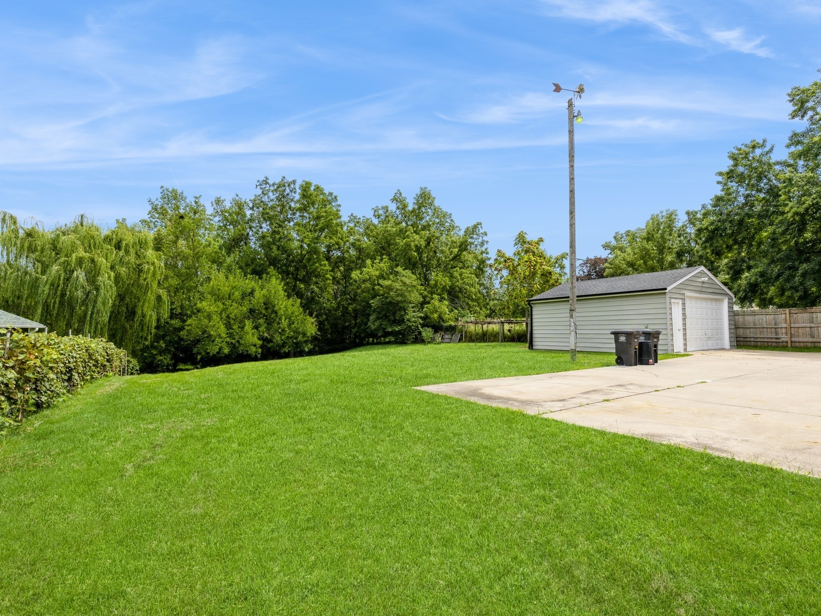 3827 E 32nd Street, Des Moines, Iowa image 27