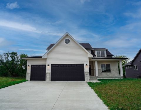 Homes For Sale - 110 NW Alderleaf Drive<br/> Waukee, IA 50263