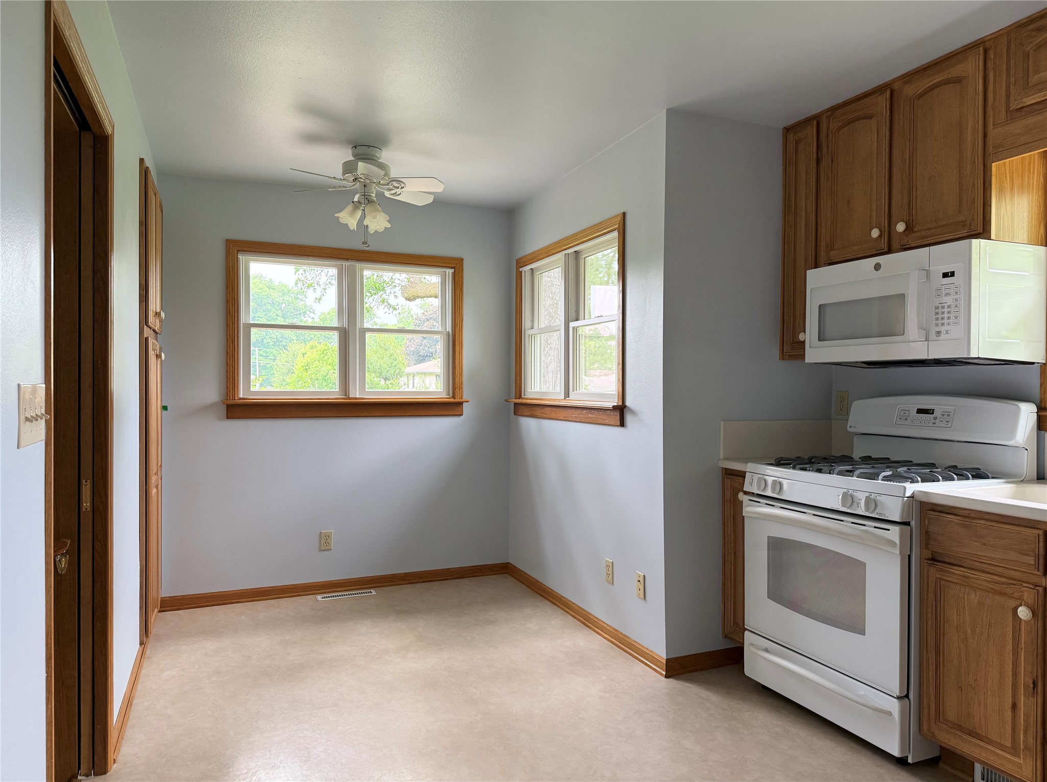 4530 NE 34th Court, Des Moines, Iowa image 6