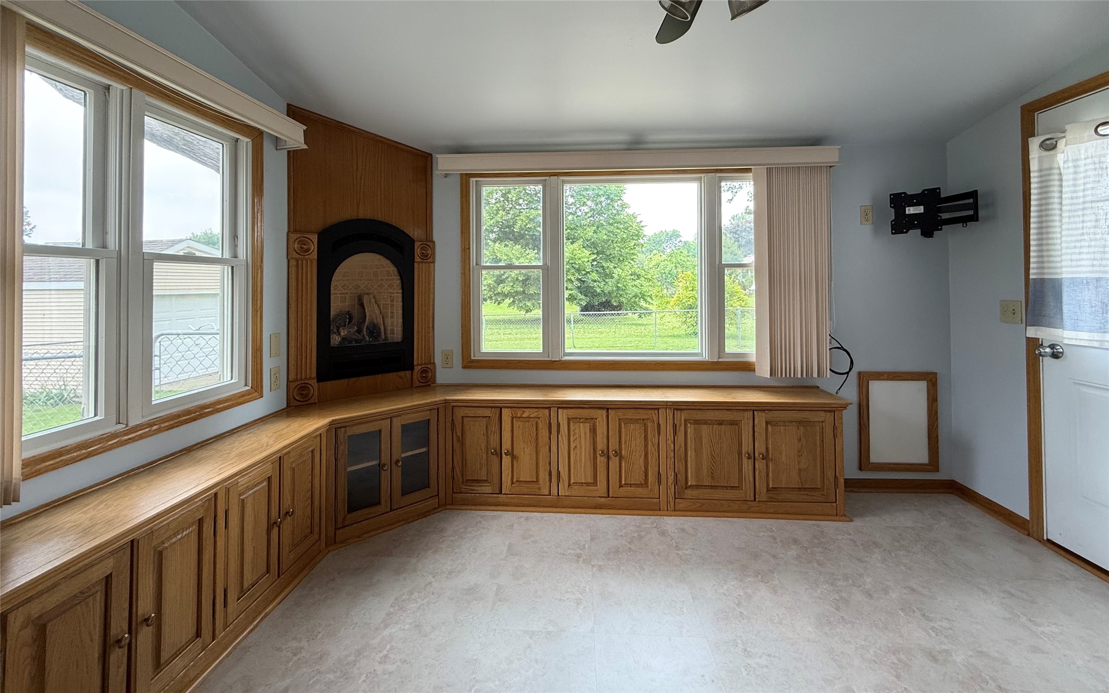 4530 NE 34th Court, Des Moines, Iowa image 2