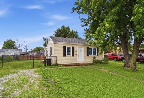 Homes For Sale - 511 N 12th Avenue<br/> Marshalltown, IA 50158