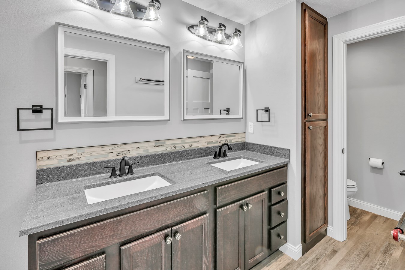 1030 Lakeview Drive, Pella, Iowa image 28