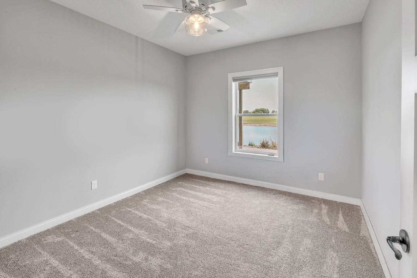1030 Lakeview Drive, Pella, Iowa image 27