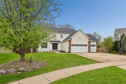 Homes For Sale - 7802 Boulder Drive<br/> Dallas County, West Des Moines, IA 50266