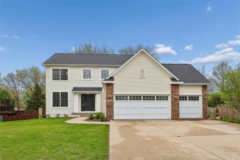 Homes For Sale - 7802 Boulder Drive<br/> Dallas County, West Des Moines, IA 50266