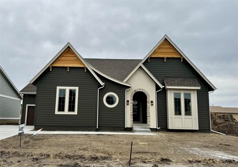 308 SW 17th Street Ankeny IA 50023