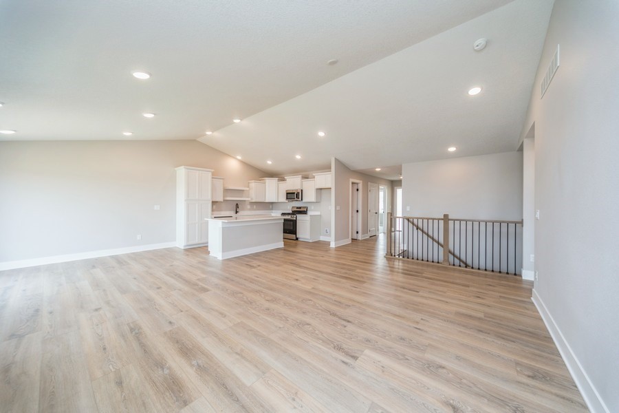 5614 NE Briarwood Drive, Ankeny, Iowa image 6