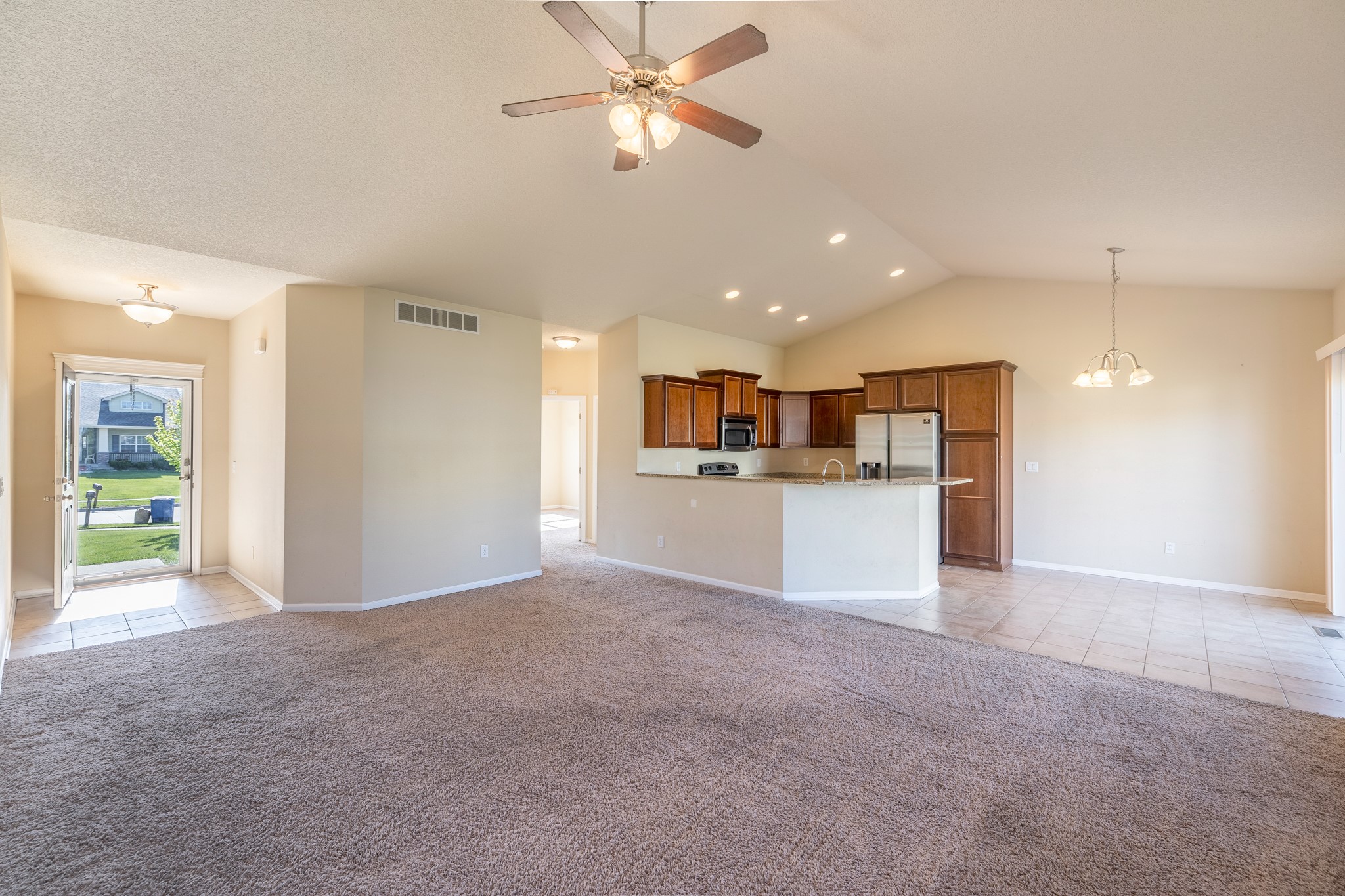 4134 Easter Bay Court, Des Moines, Iowa image 4