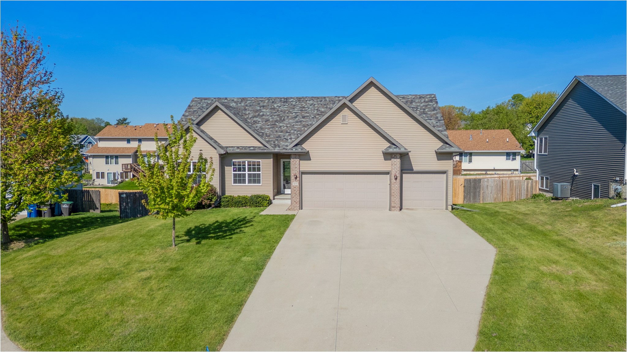 4134 Easter Bay Court, Des Moines, Iowa image 2