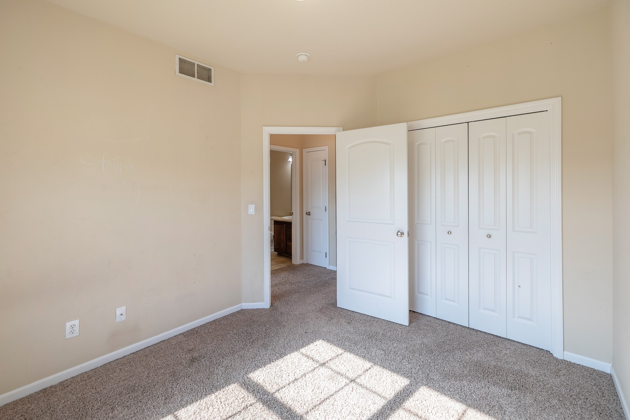 4134 Easter Bay Court, Des Moines, Iowa image 13
