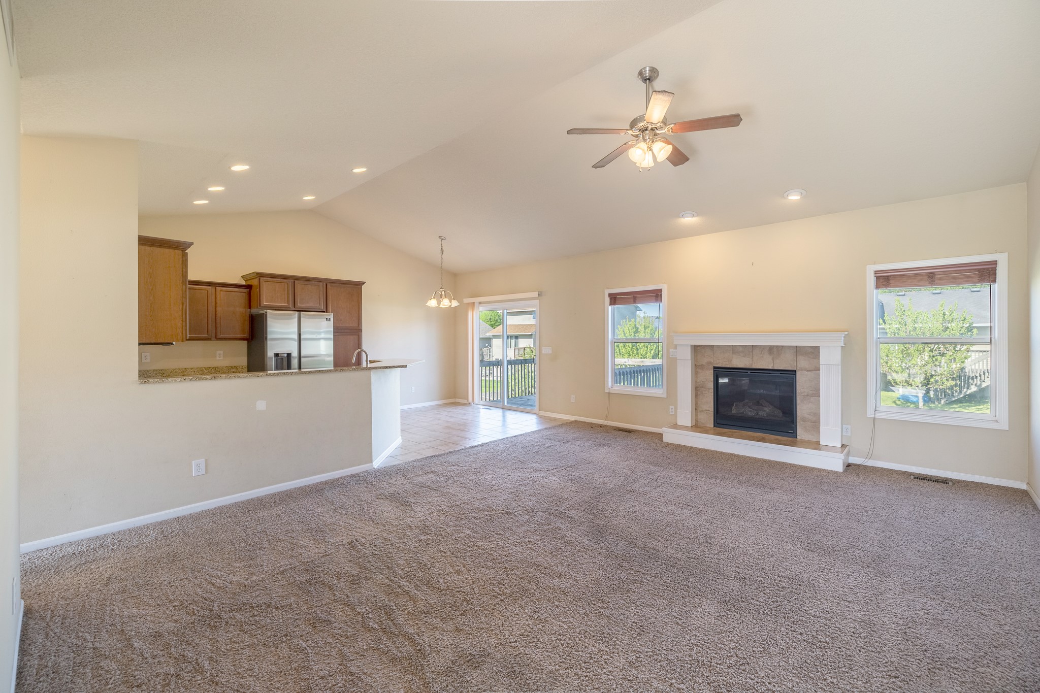 4134 Easter Bay Court, Des Moines, Iowa image 3