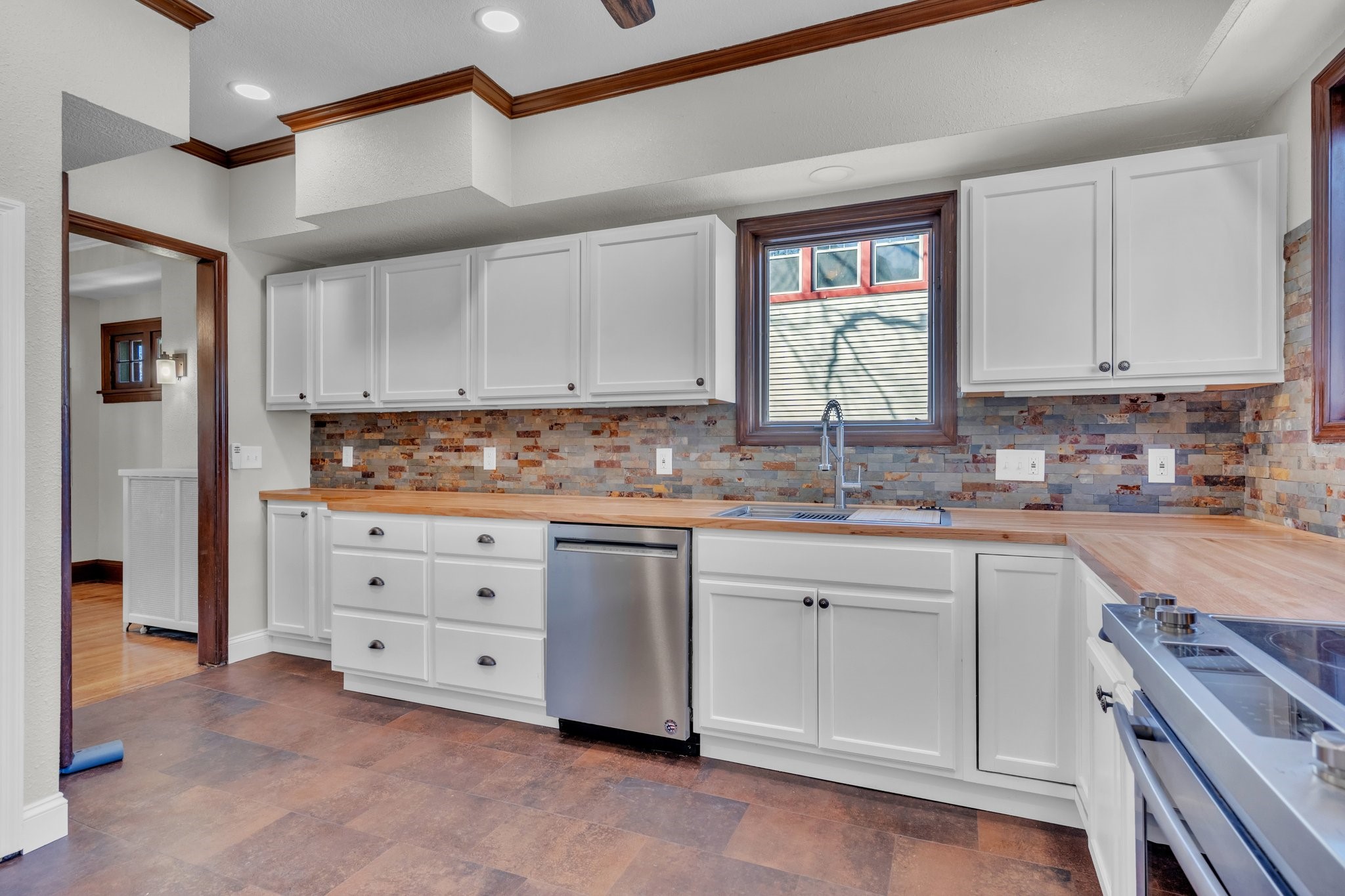 529 43rd Street, Des Moines, Iowa image 14