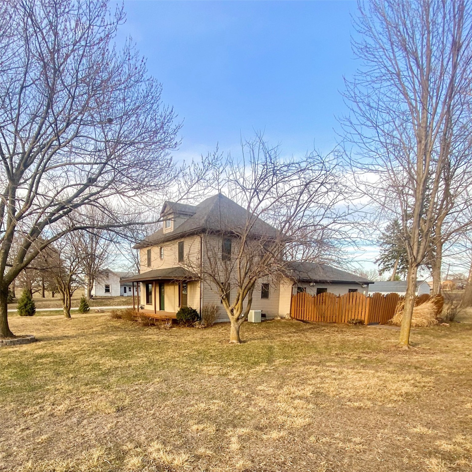 111 Summerset Street, Fontanelle, Iowa image 2