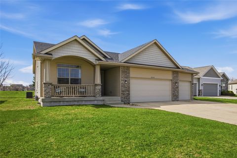 Homes For Sale - 1011 NW 37th Street<br/> Ankeny, IA 50023