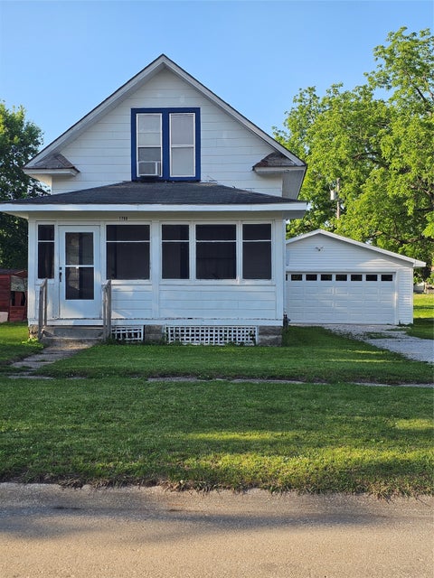 Homes For Sale - 1709 Iowa Street<br/> Dallas County, Perry, IA 50220