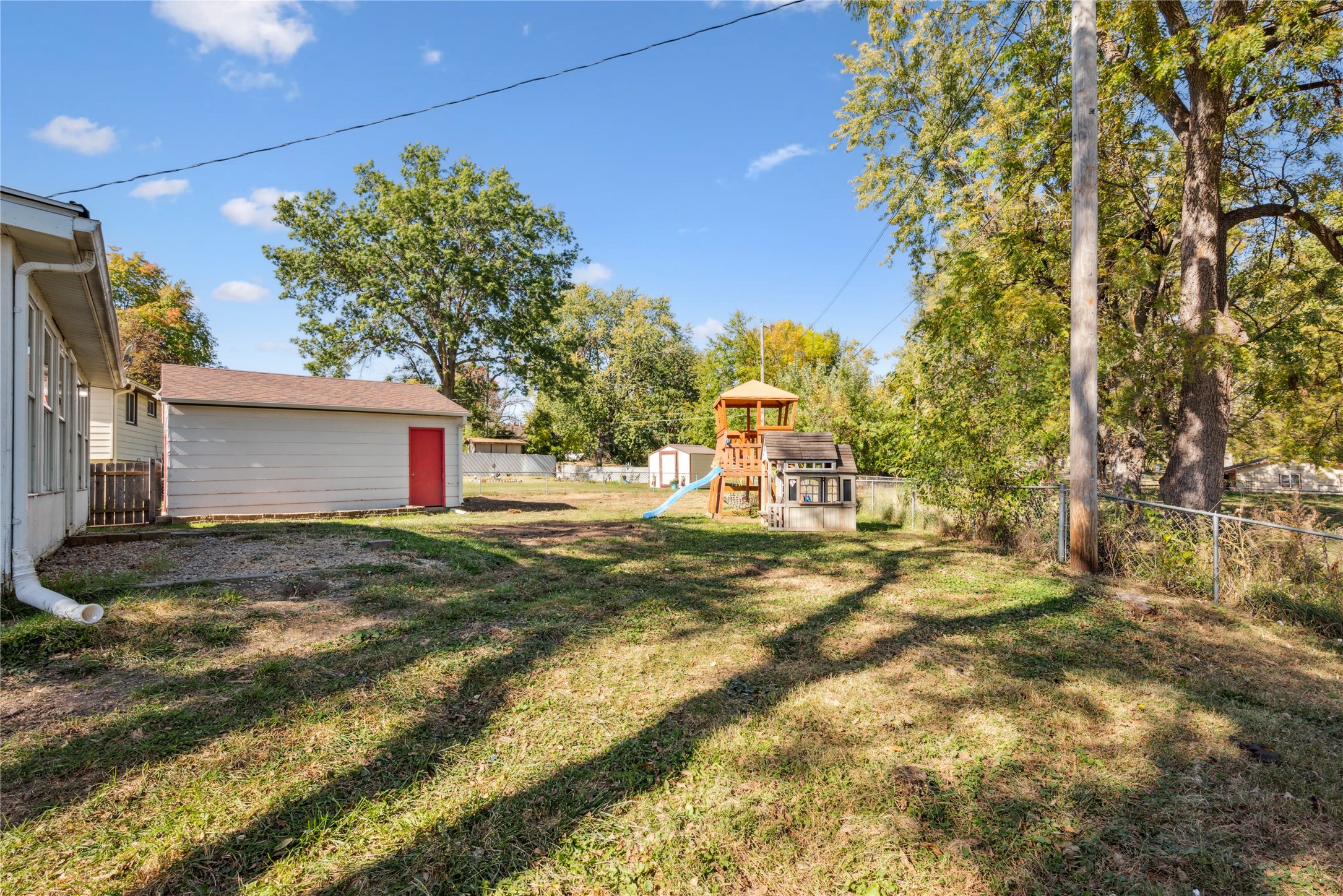 1109 Parkhill Drive, Norwalk, Iowa image 35