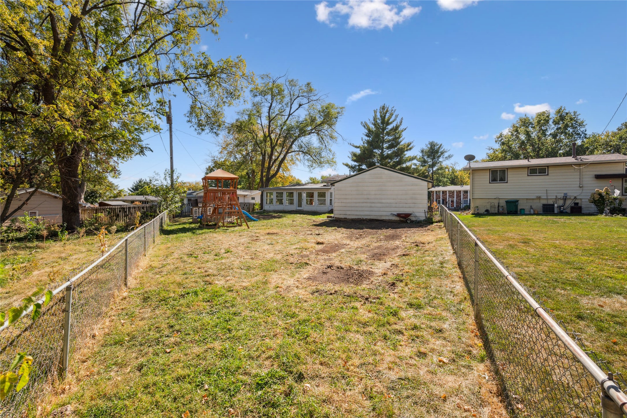 1109 Parkhill Drive, Norwalk, Iowa image 34