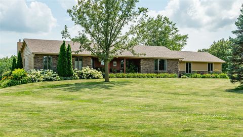 Homes For Sale - 9431 SE 6th Avenue<br/> Runnells, IA 50237