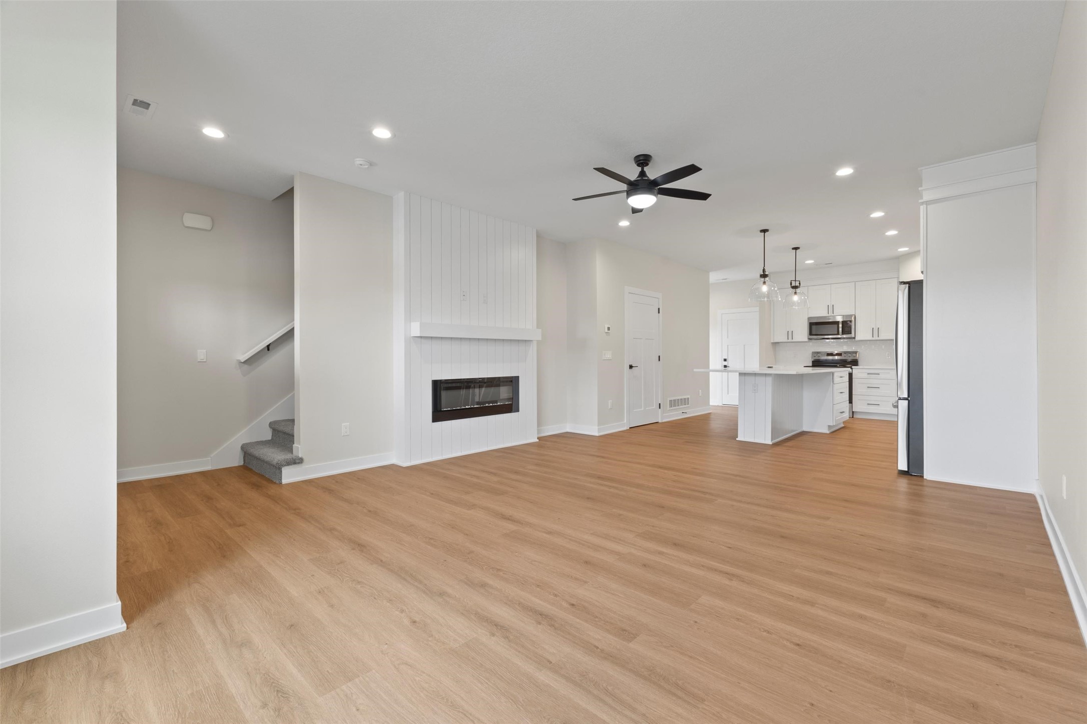 2022 S Warrior Lane, Waukee, Iowa image 4