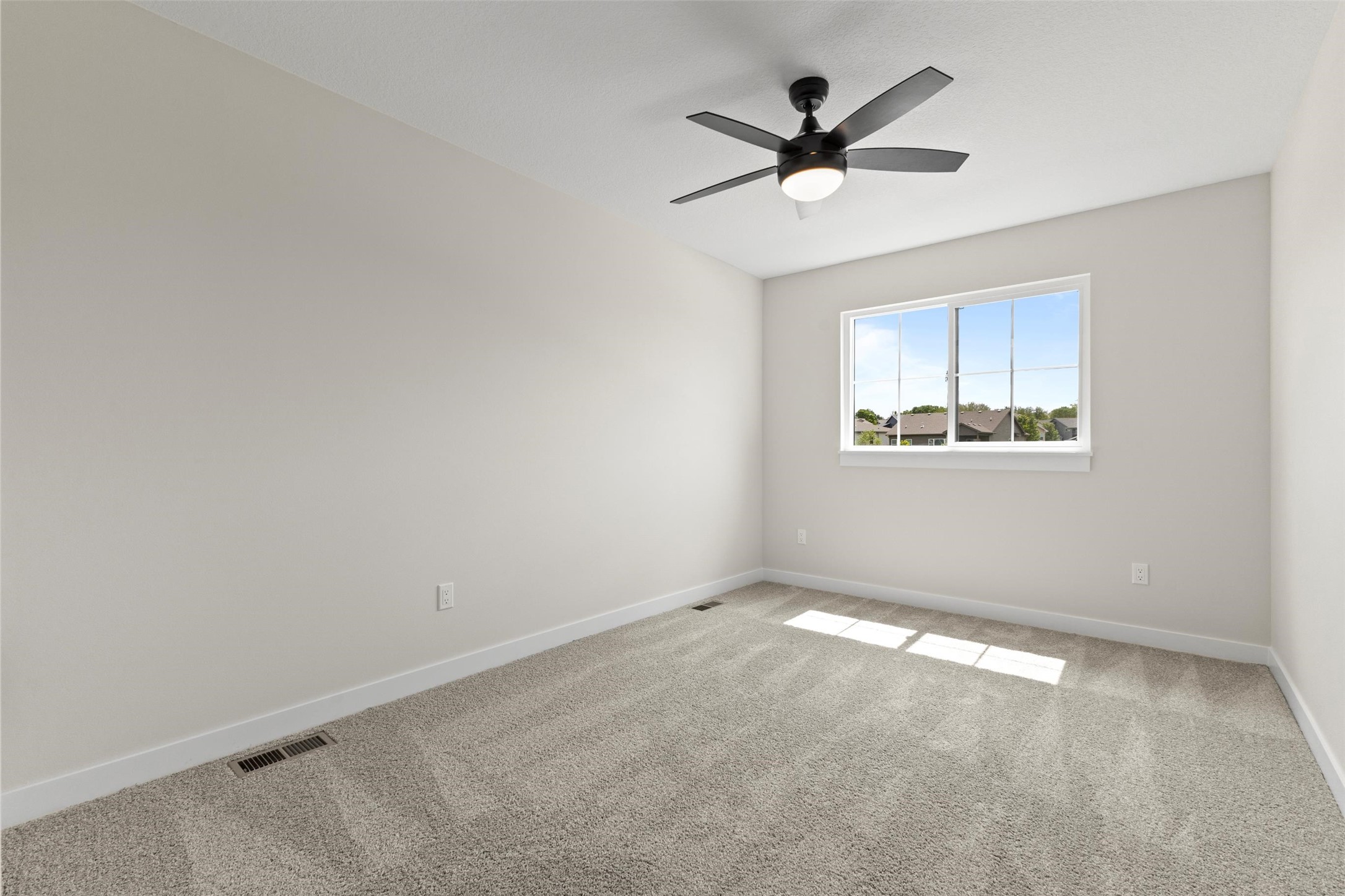 2022 S Warrior Lane, Waukee, Iowa image 26