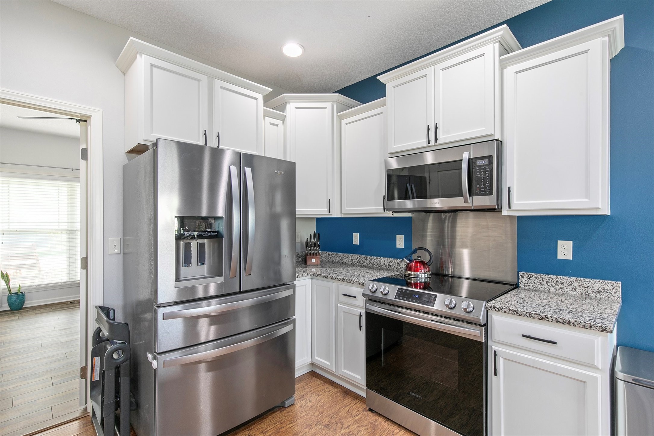 188 Bridgewood Drive, West Des Moines, Iowa image 9