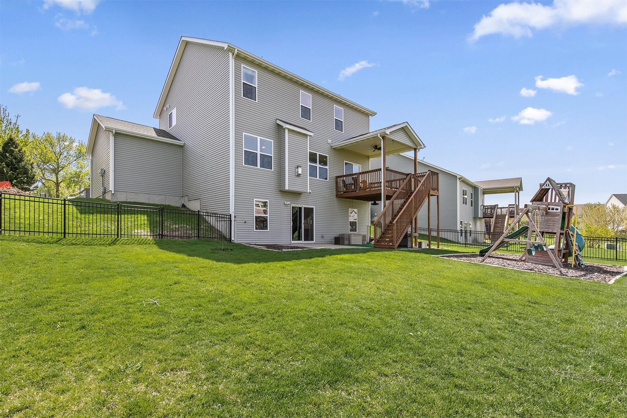 188 Bridgewood Drive, West Des Moines, Iowa image 16