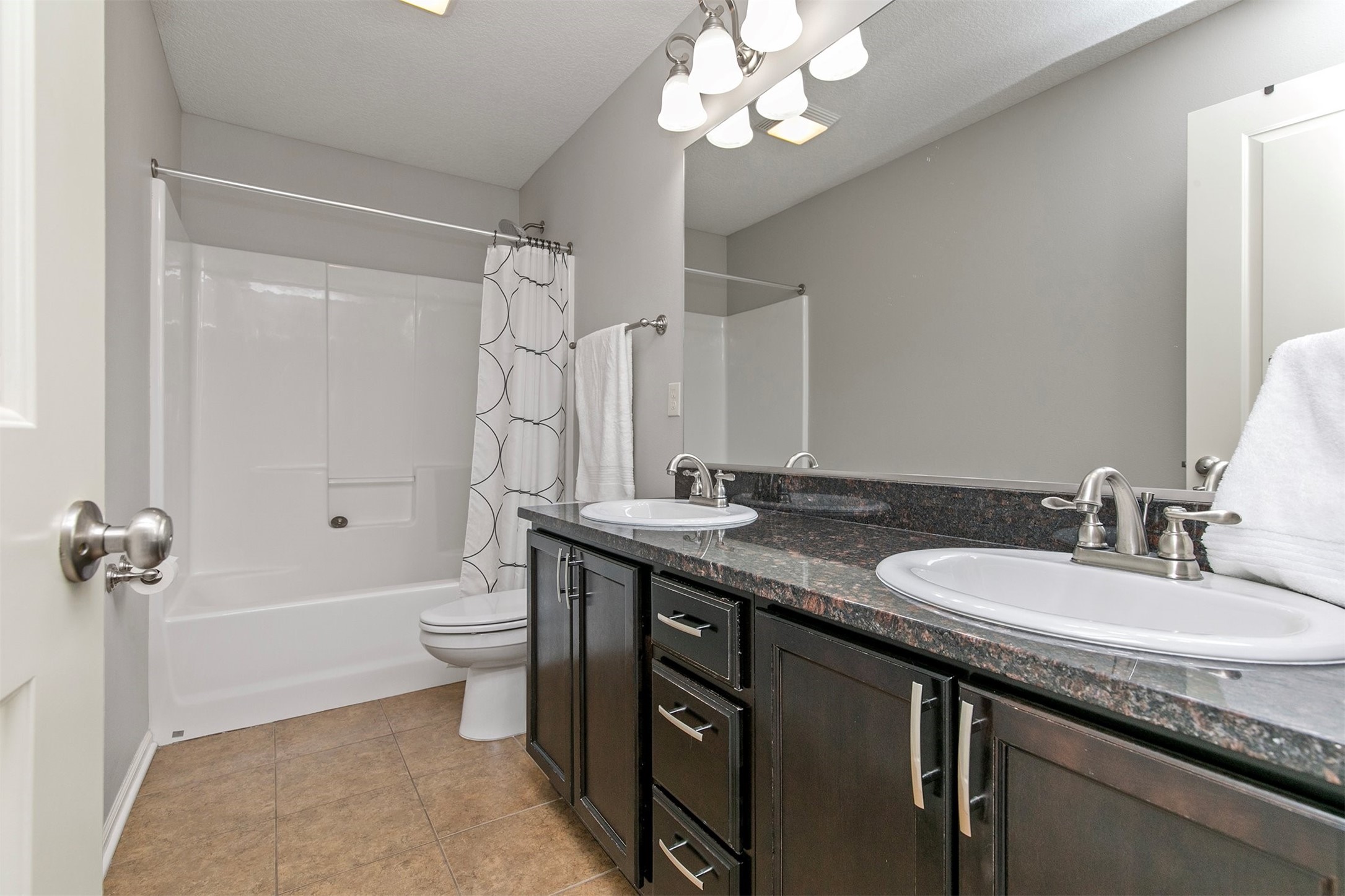 188 Bridgewood Drive, West Des Moines, Iowa image 26