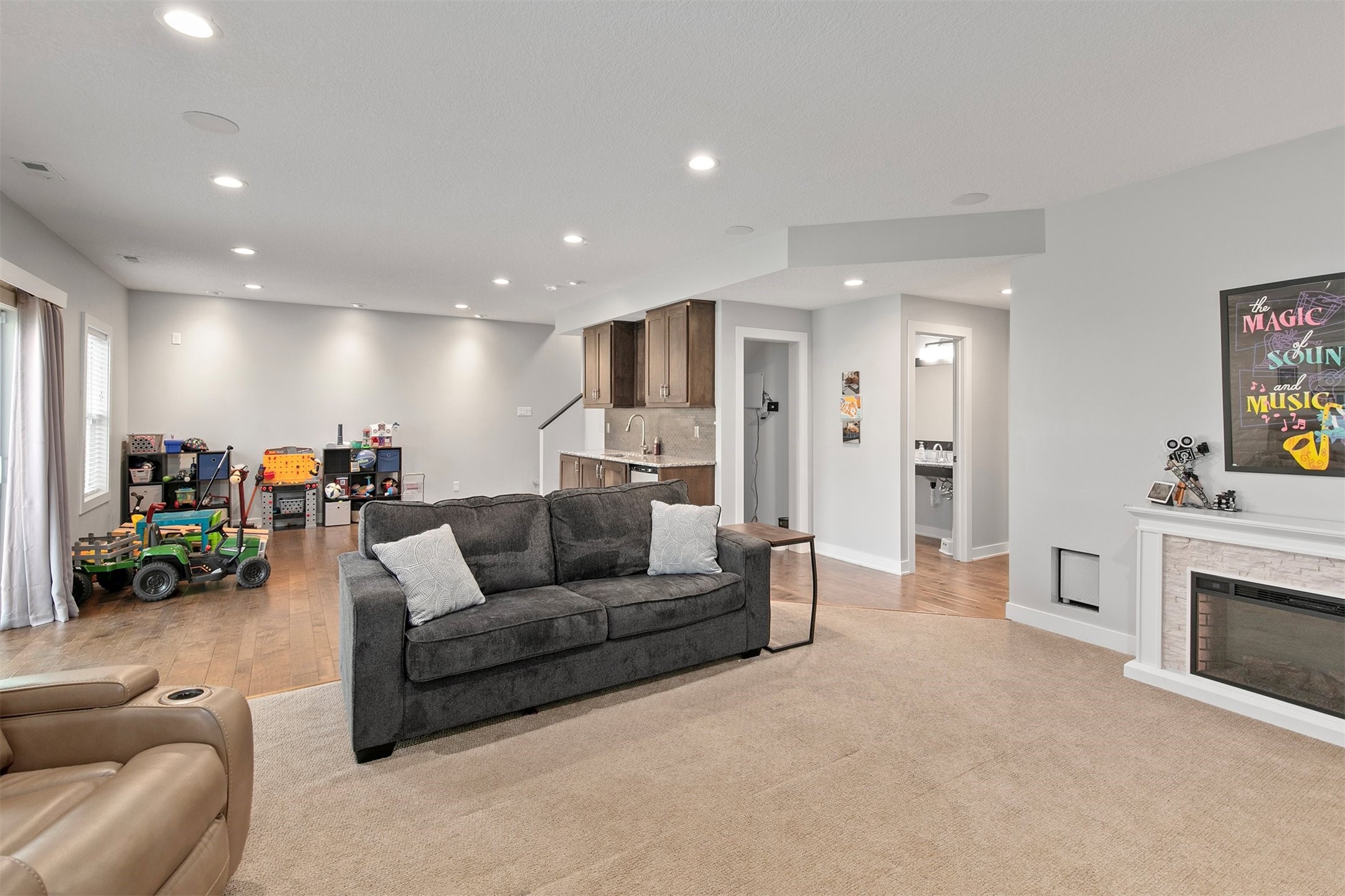 188 Bridgewood Drive, West Des Moines, Iowa image 29