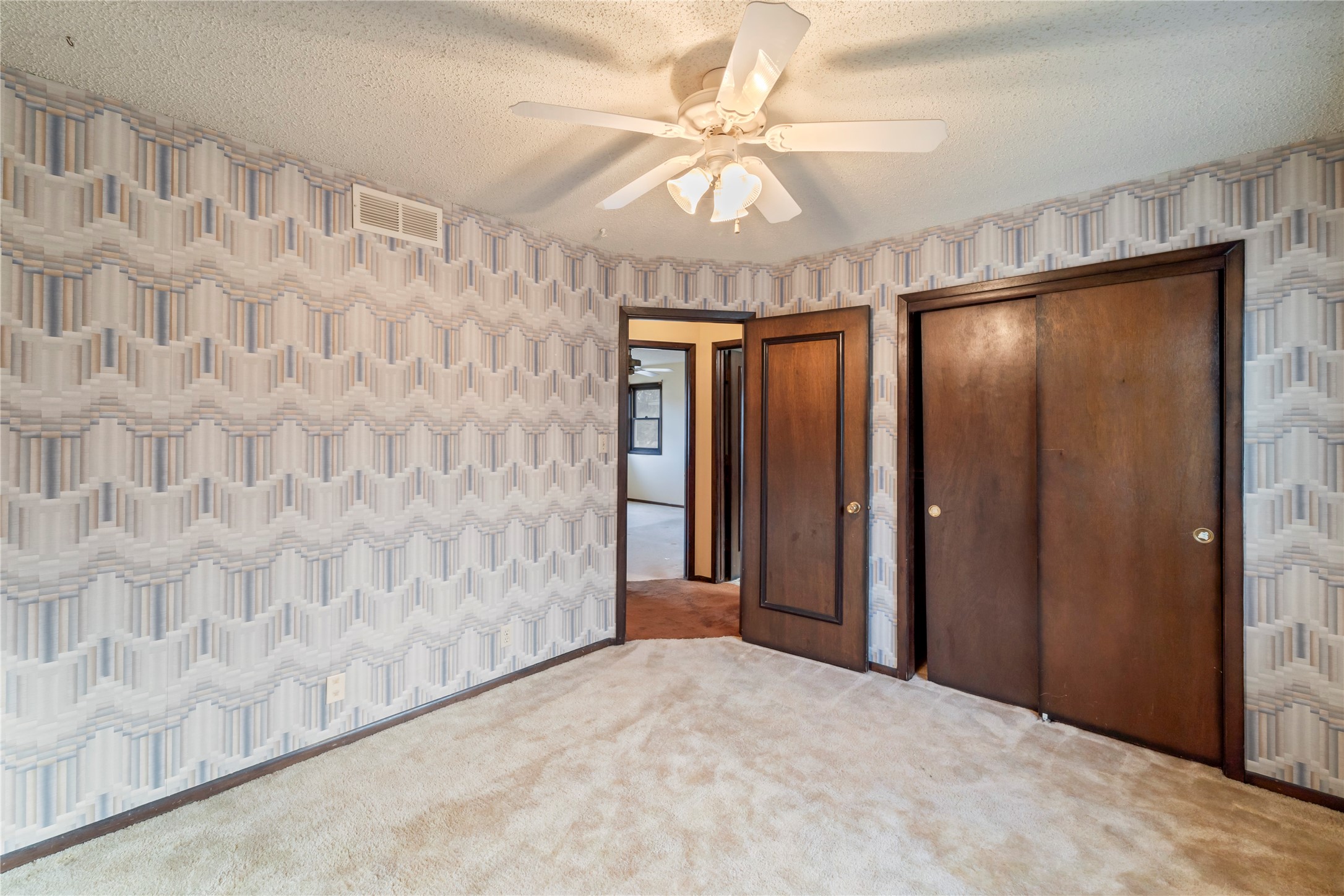 1495 Rio Valley Drive, Clive, Iowa image 26