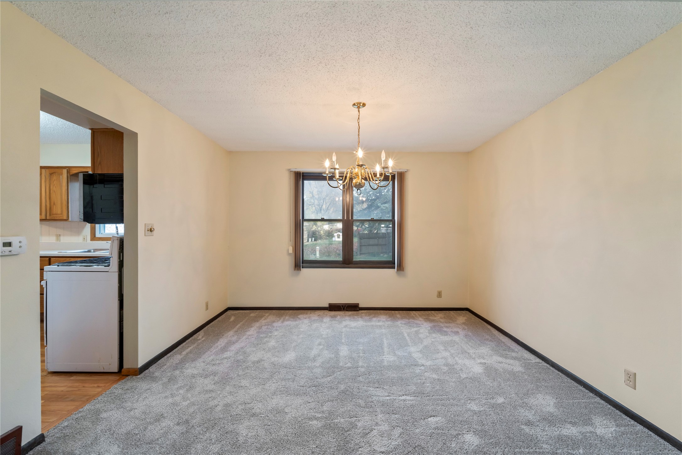 1495 Rio Valley Drive, Clive, Iowa image 16