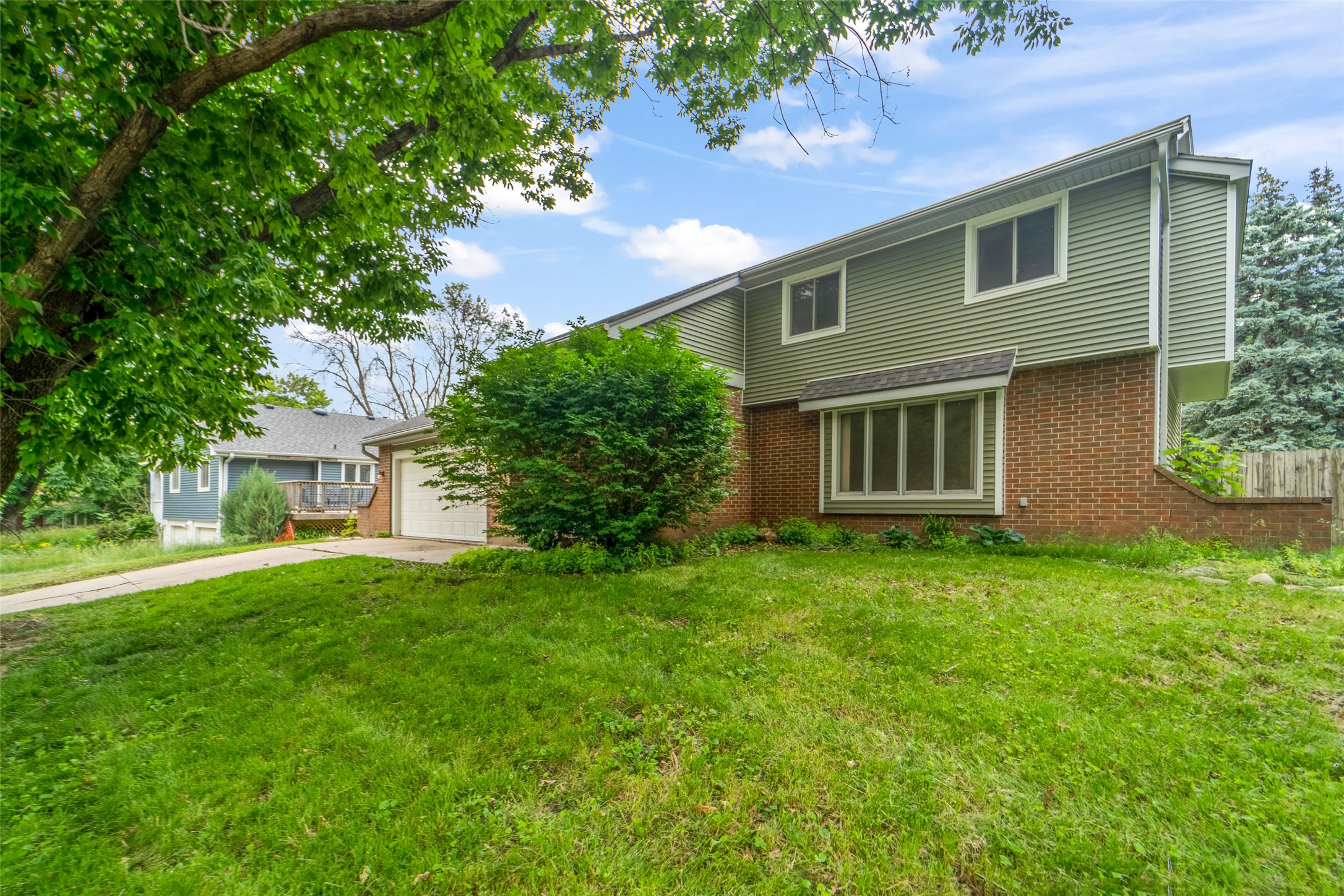 1495 Rio Valley Drive, Clive, Iowa image 1