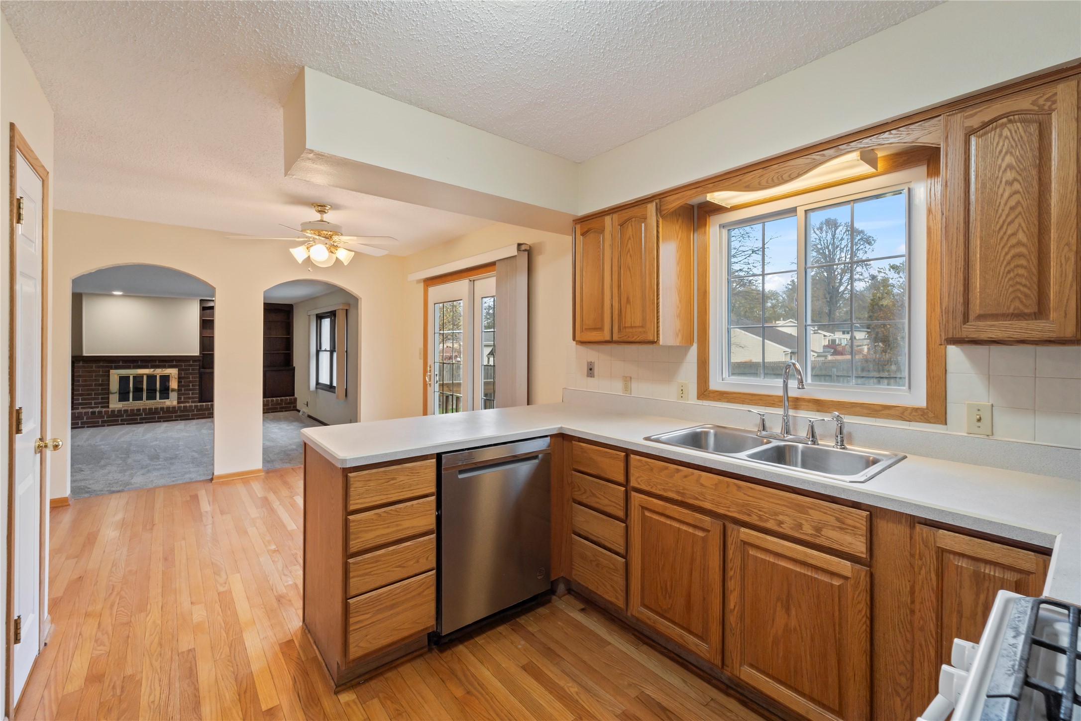 1495 Rio Valley Drive, Clive, Iowa image 14