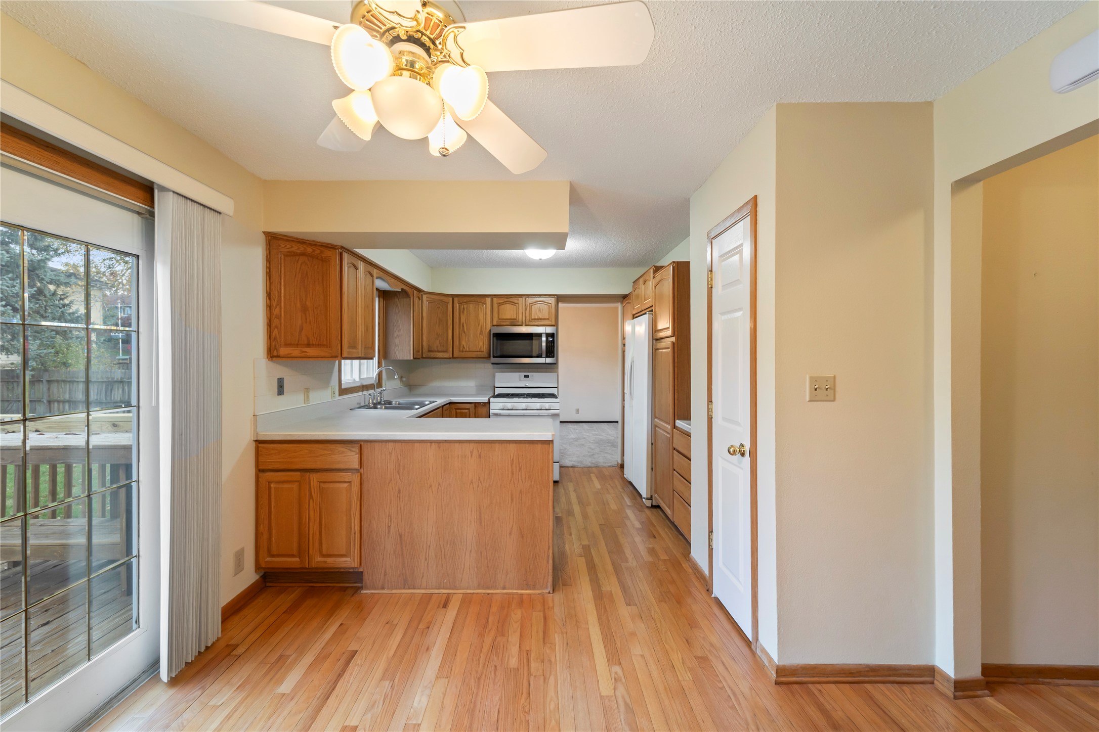1495 Rio Valley Drive, Clive, Iowa image 13