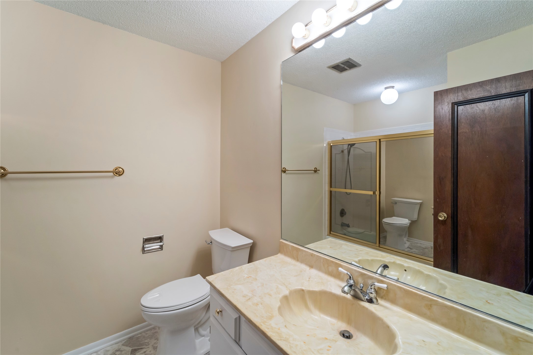 1495 Rio Valley Drive, Clive, Iowa image 30
