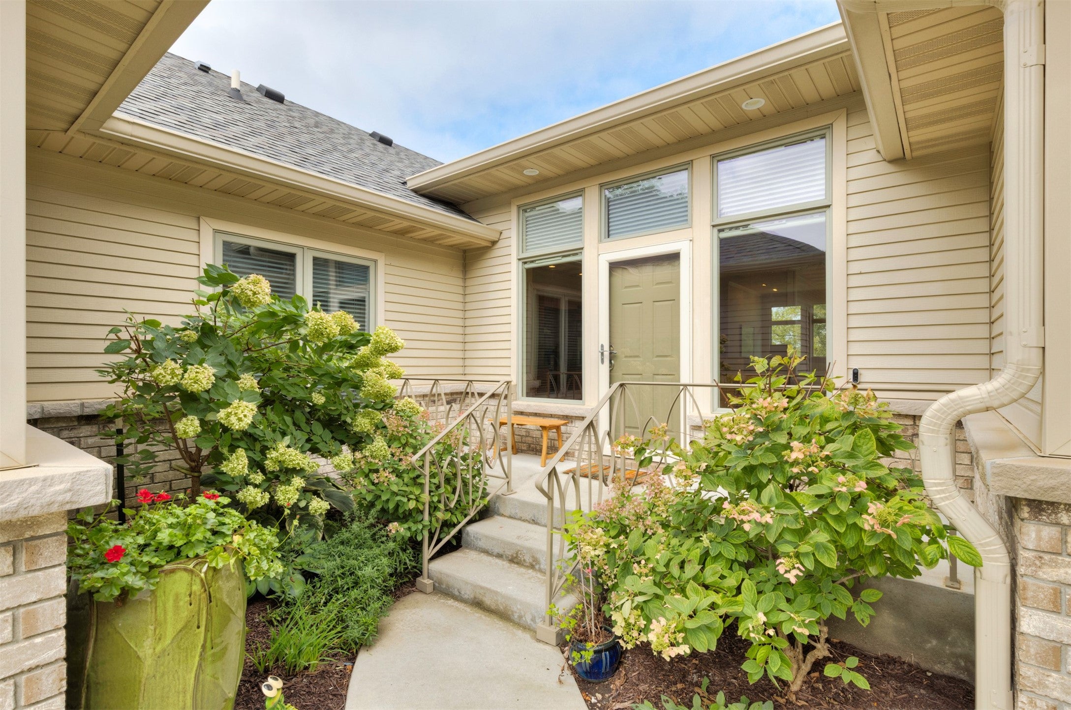 2833 SW 30th Street
