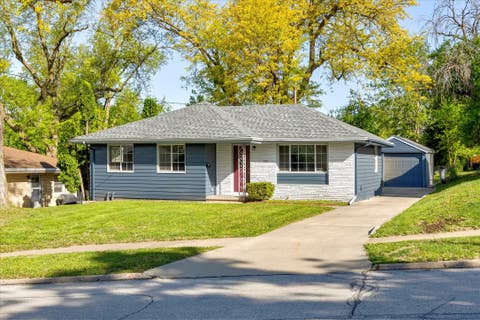 Featured picture for the property 740191