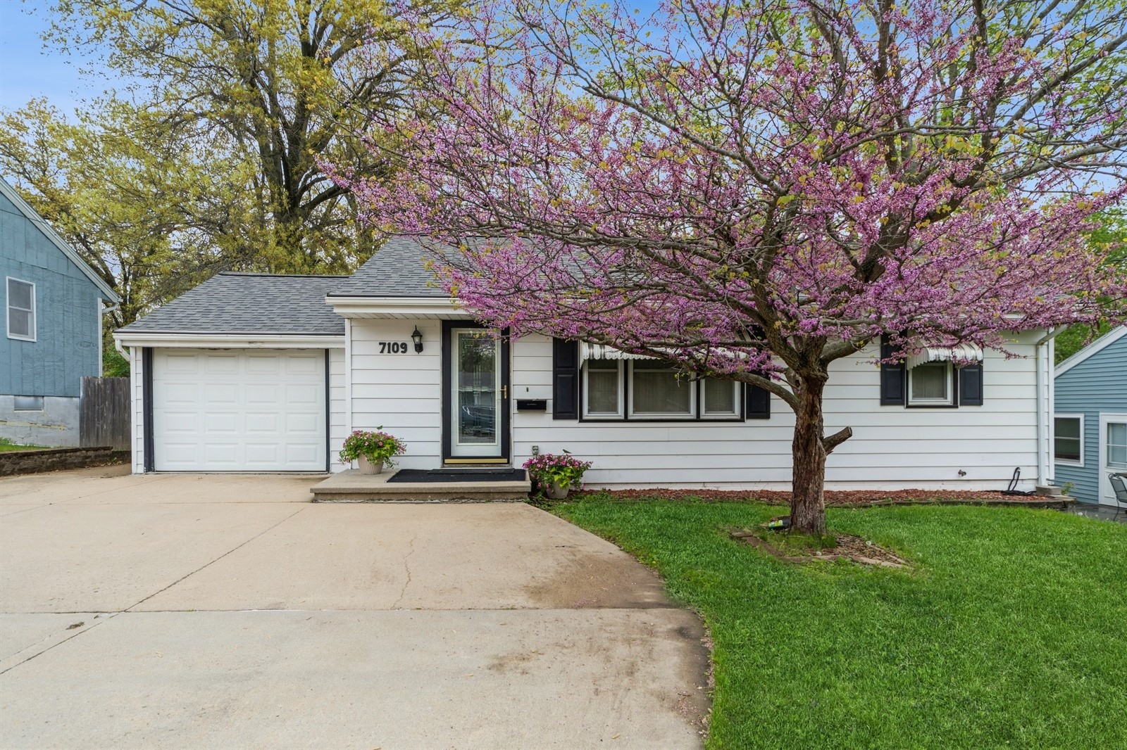 7109 SW 17th Street, Des Moines, Iowa image 1