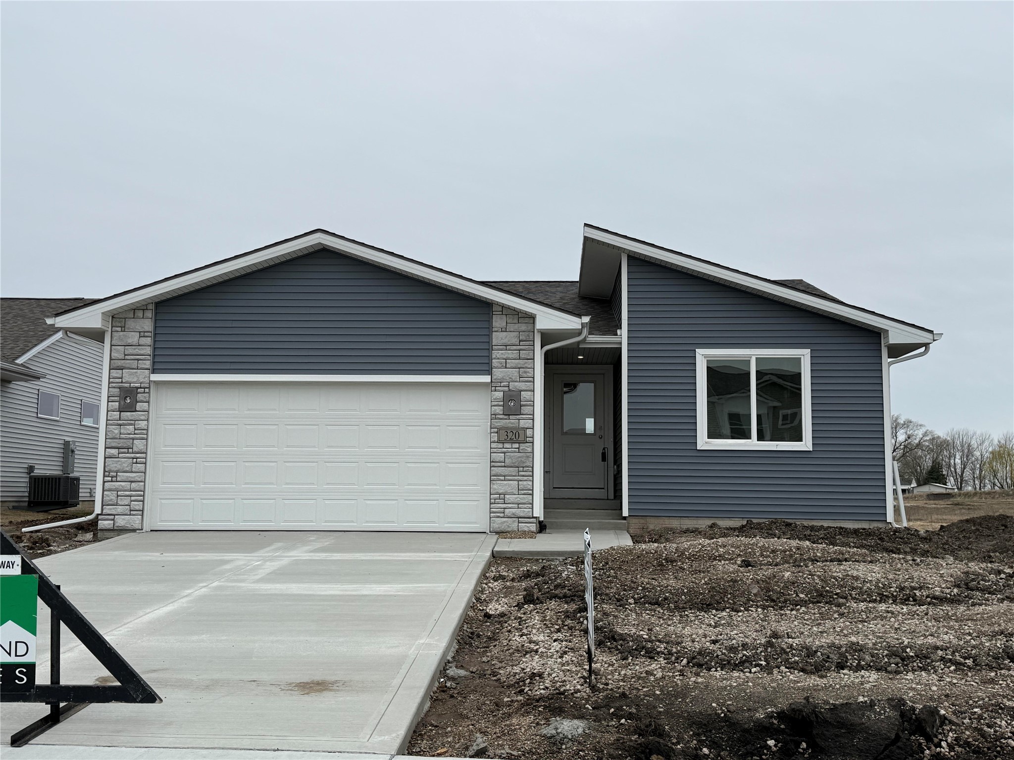 320 Fireside Drive, Bondurant, Iowa image 1