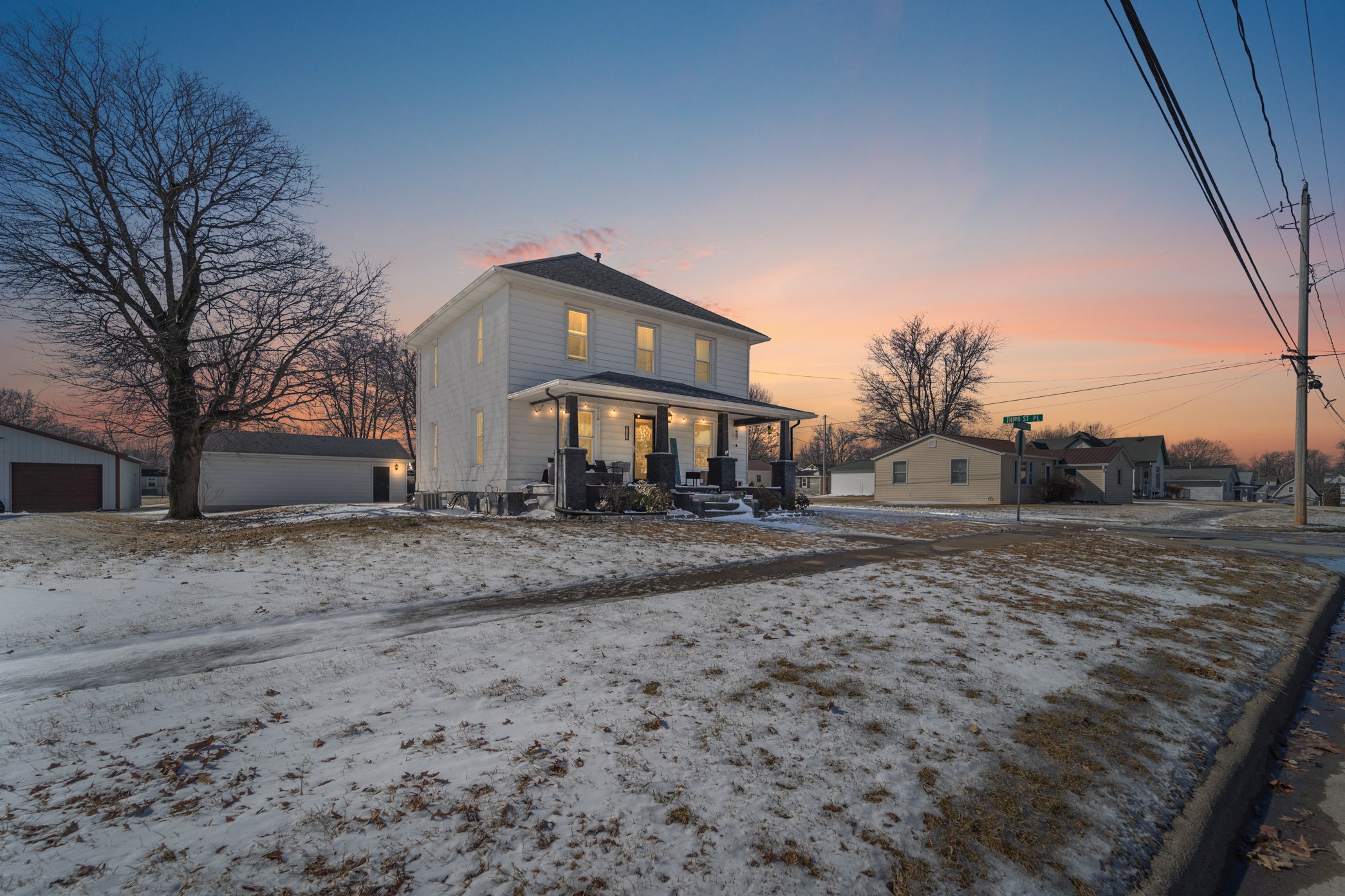 502 E Douglas Street, Knoxville, Iowa image 23