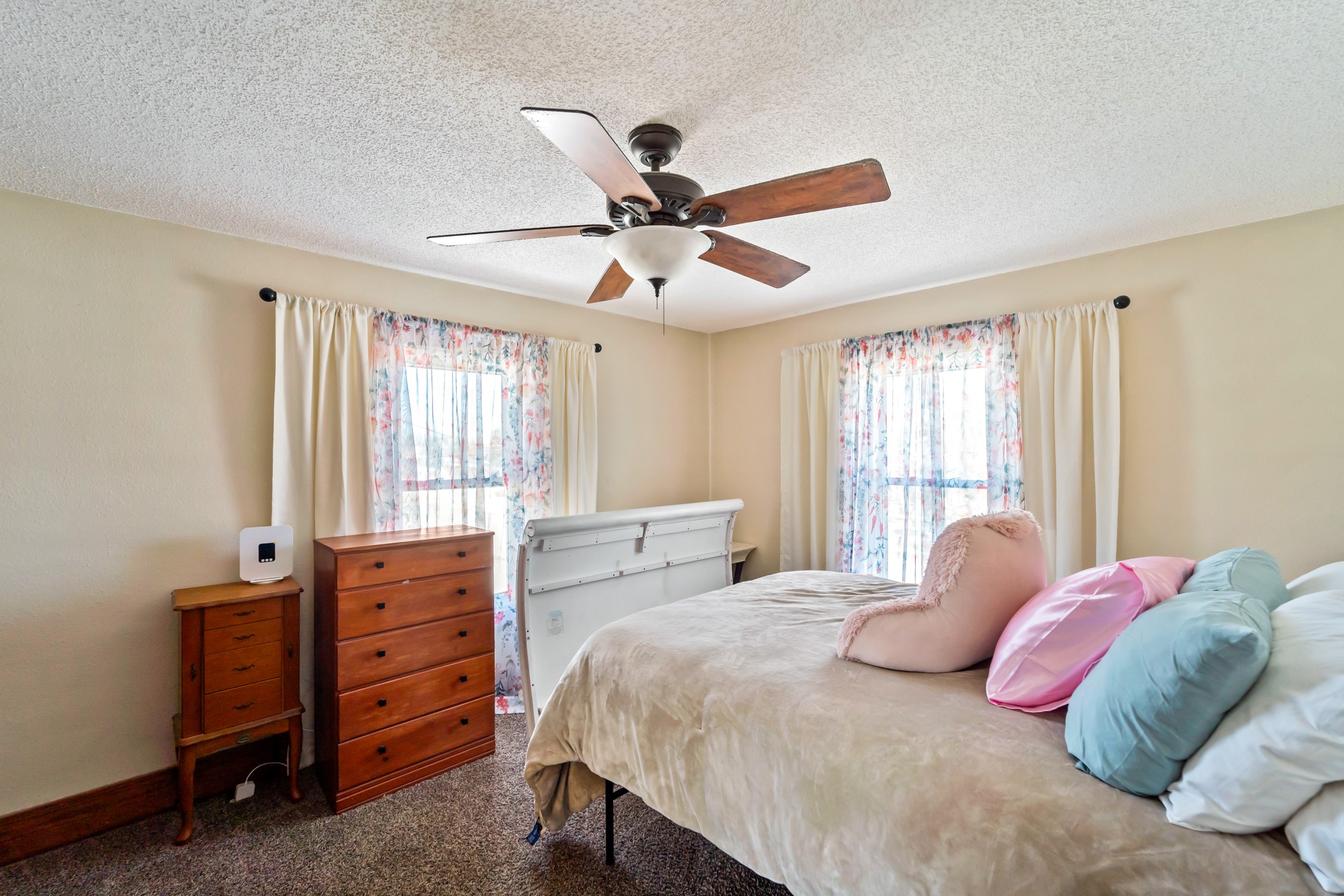 502 E Douglas Street, Knoxville, Iowa image 13