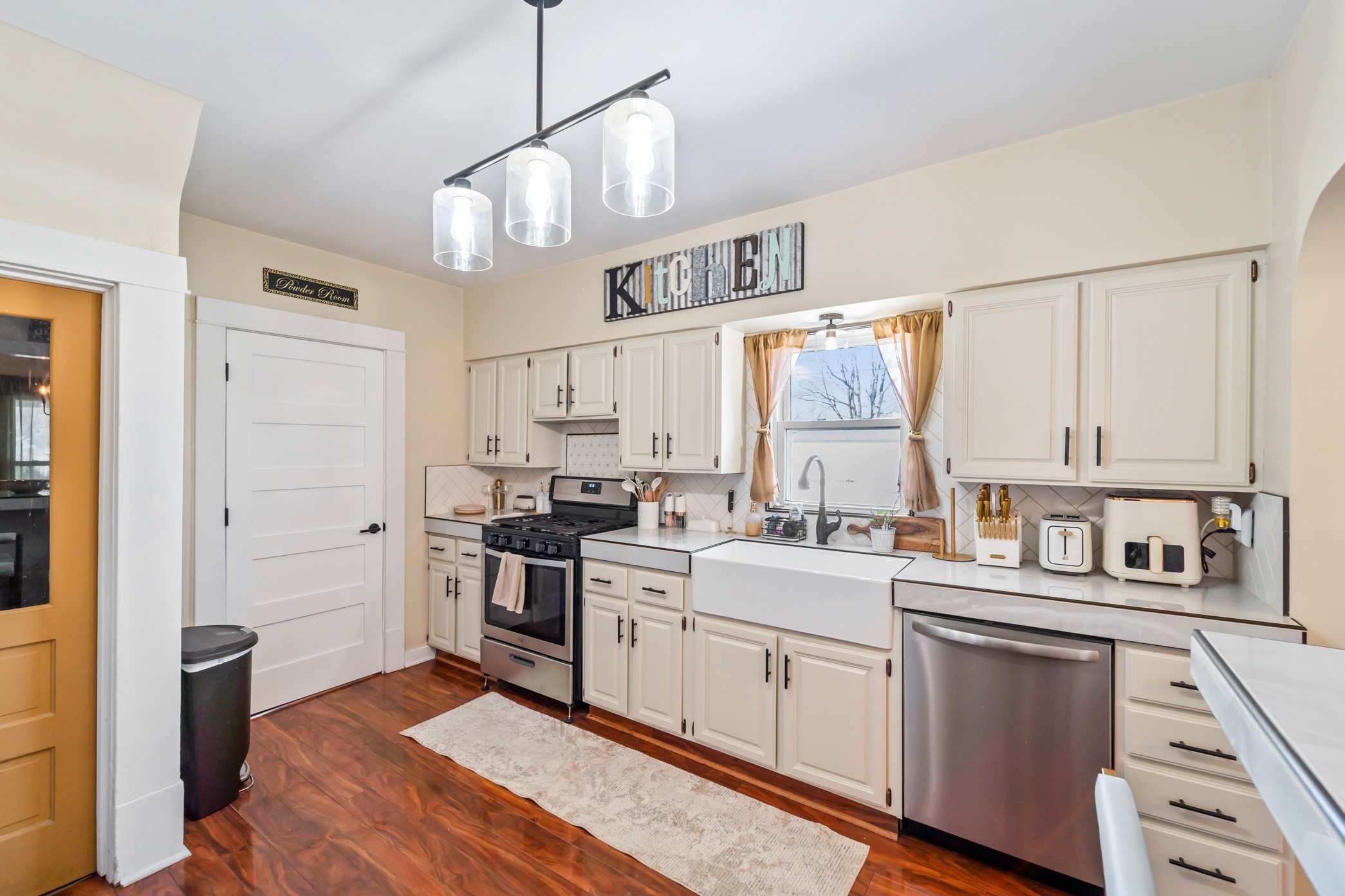 502 E Douglas Street, Knoxville, Iowa image 5