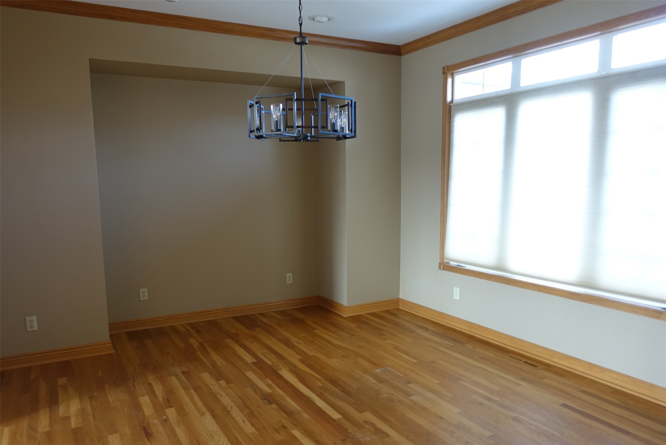 3310 NE HUNTINGTON Lane