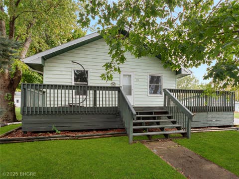 Homes For Sale - 216 2nd Street<br/> Melcher Dallas, IA 50163
