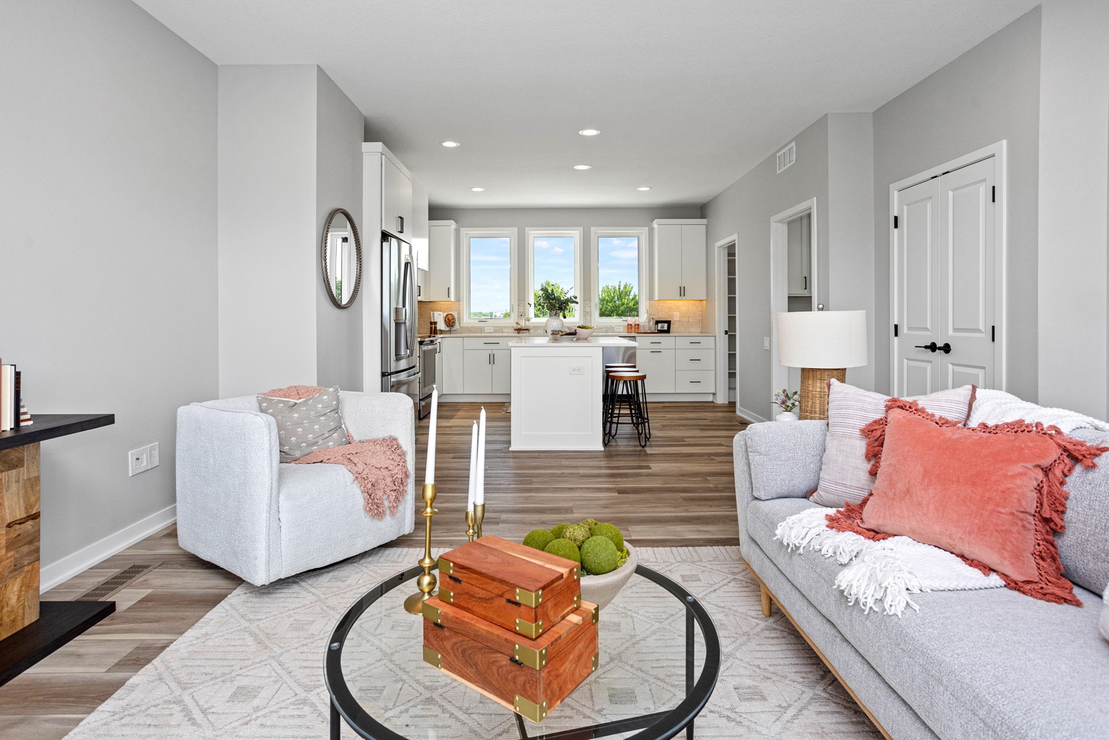 2716 Fleur Drive 12
