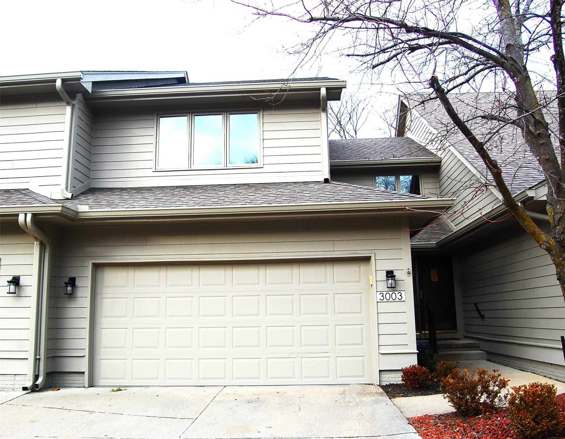 3003 Fox Hollow Circle, Des Moines, Iowa image 1