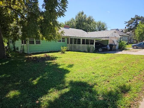 Homes For Sale - 412 W Jefferson Street<br/> Corydon, IA 50060