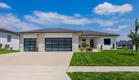 Homes For Sale - 2802 NE Brentwood Circle<br/> Grimes, IA 50111