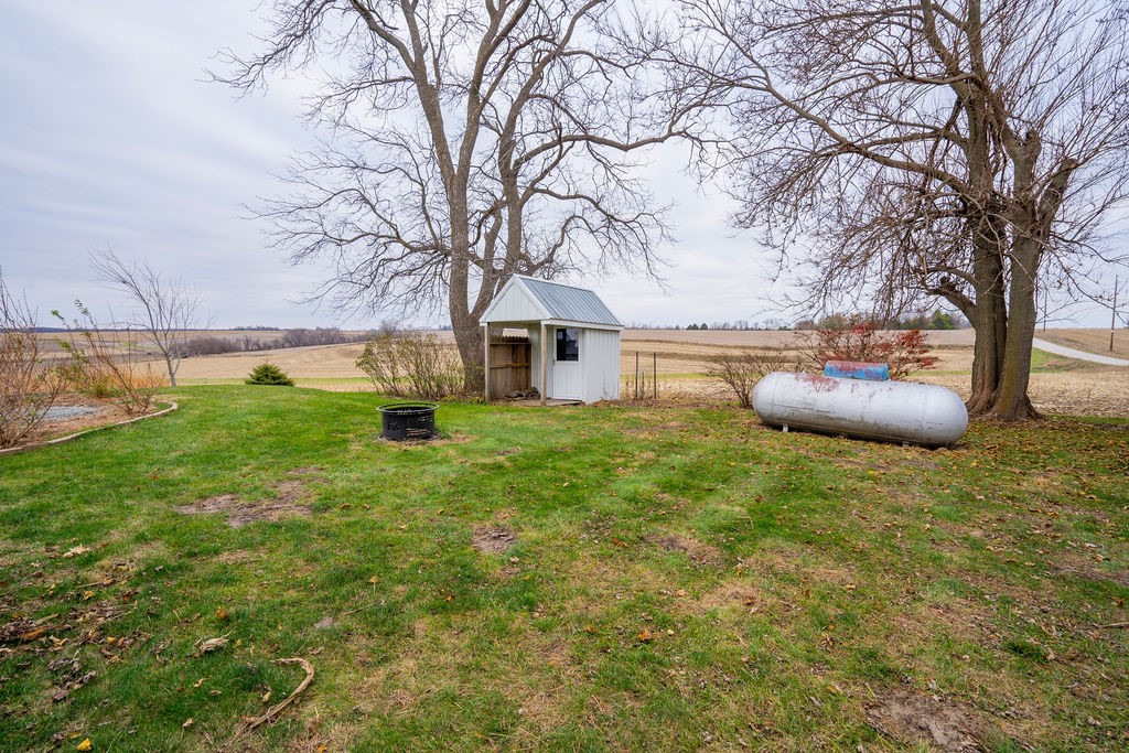 5704 E 28th Street, Newton, Iowa image 31