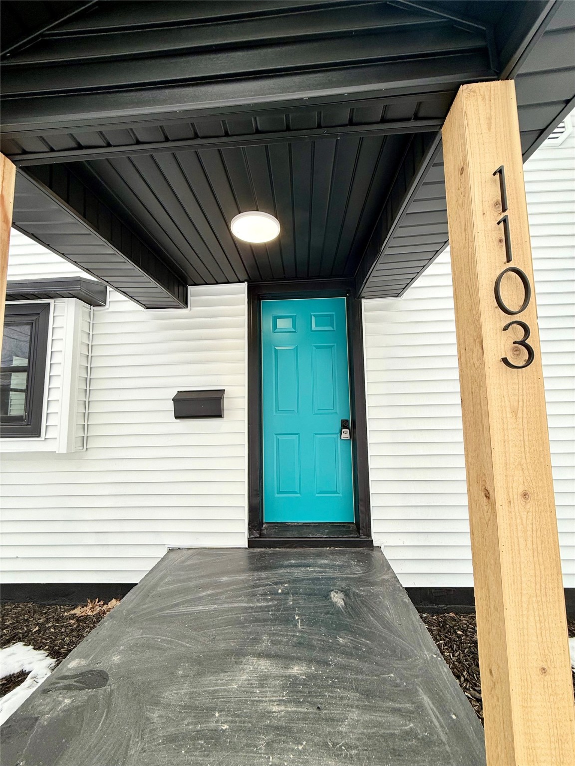 1103 Pleasant View Drive